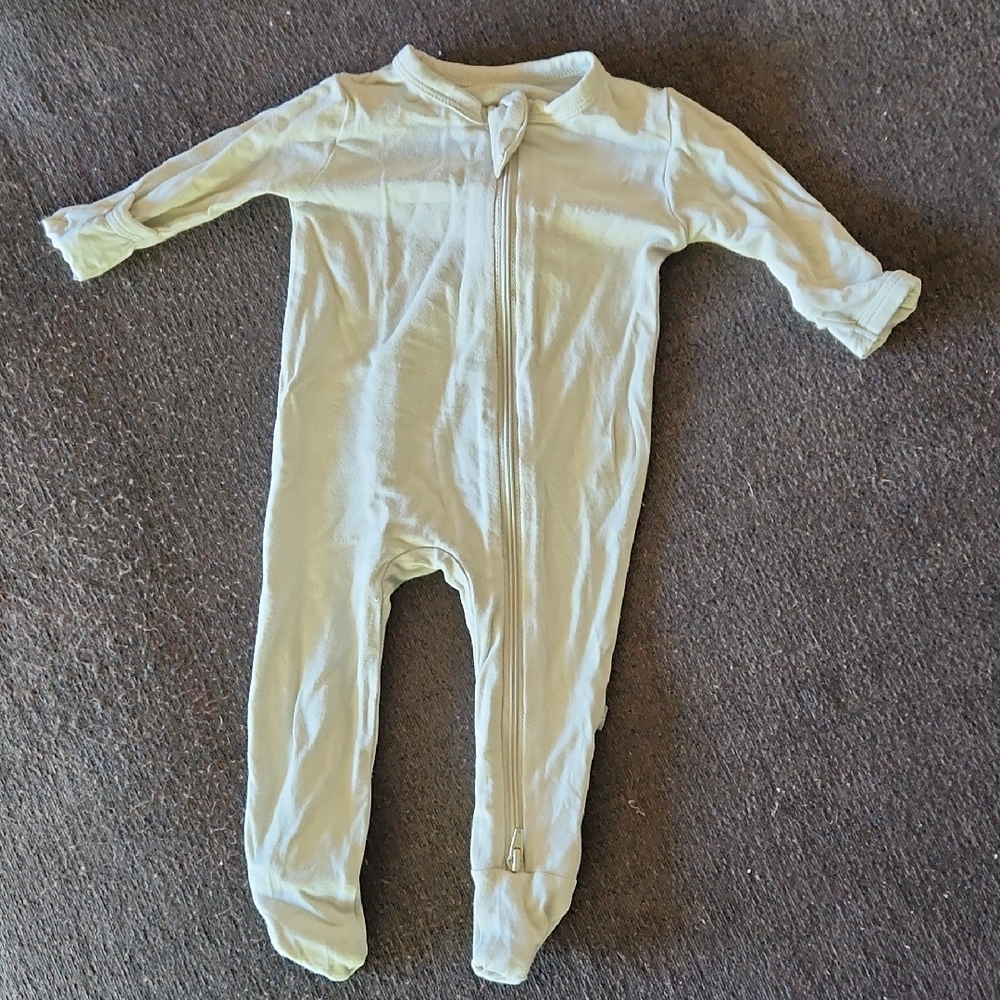 Kyte Baby Green Zip Footies Newborn